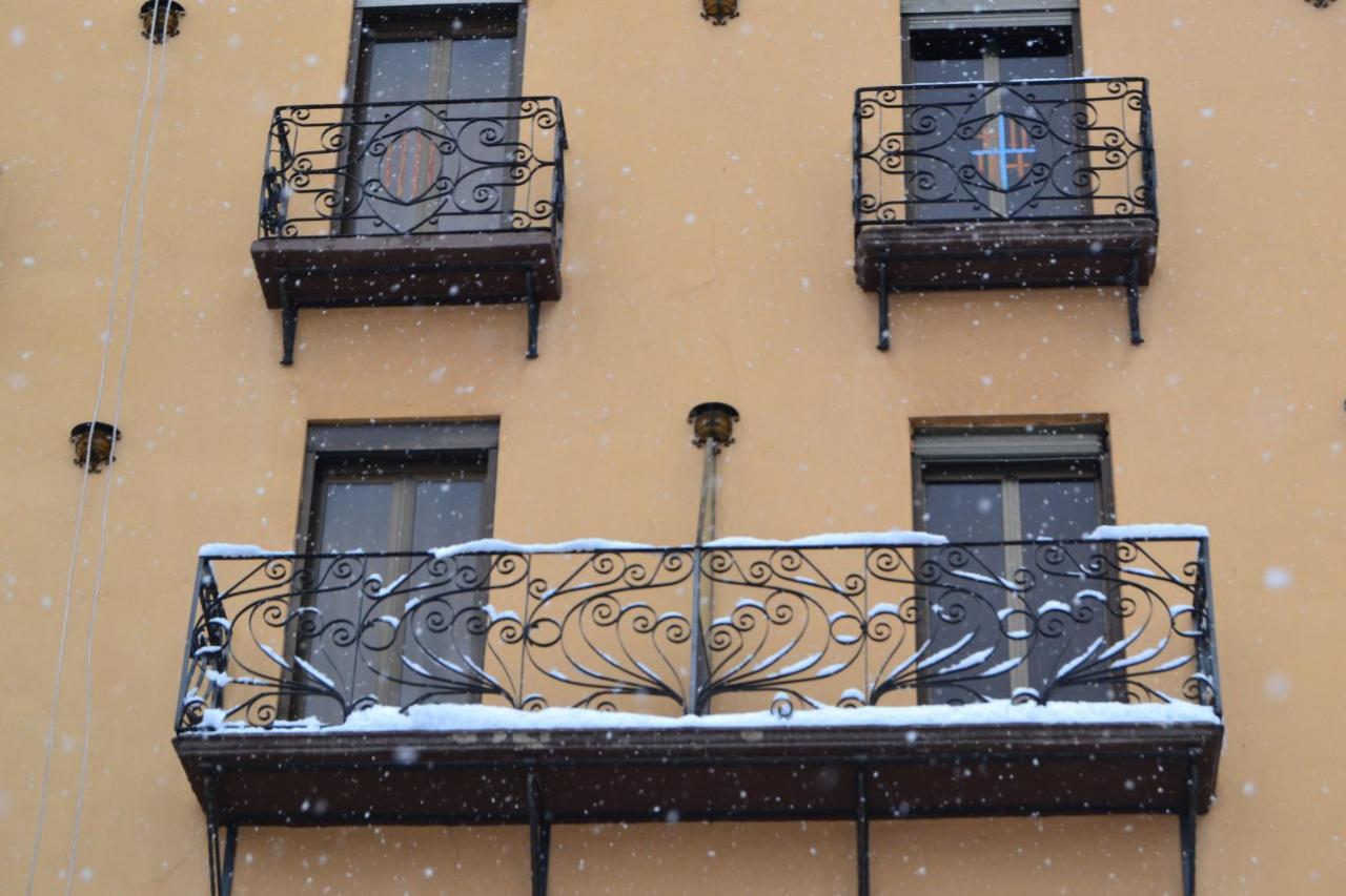 Hotel Bellavista Bellver De Cerdanya Exterior foto